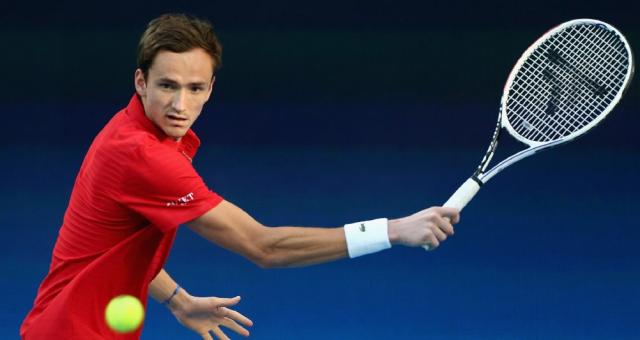 九游体育-梅德维德夫再胜兹维列夫  延续不败金身冲击澳网？