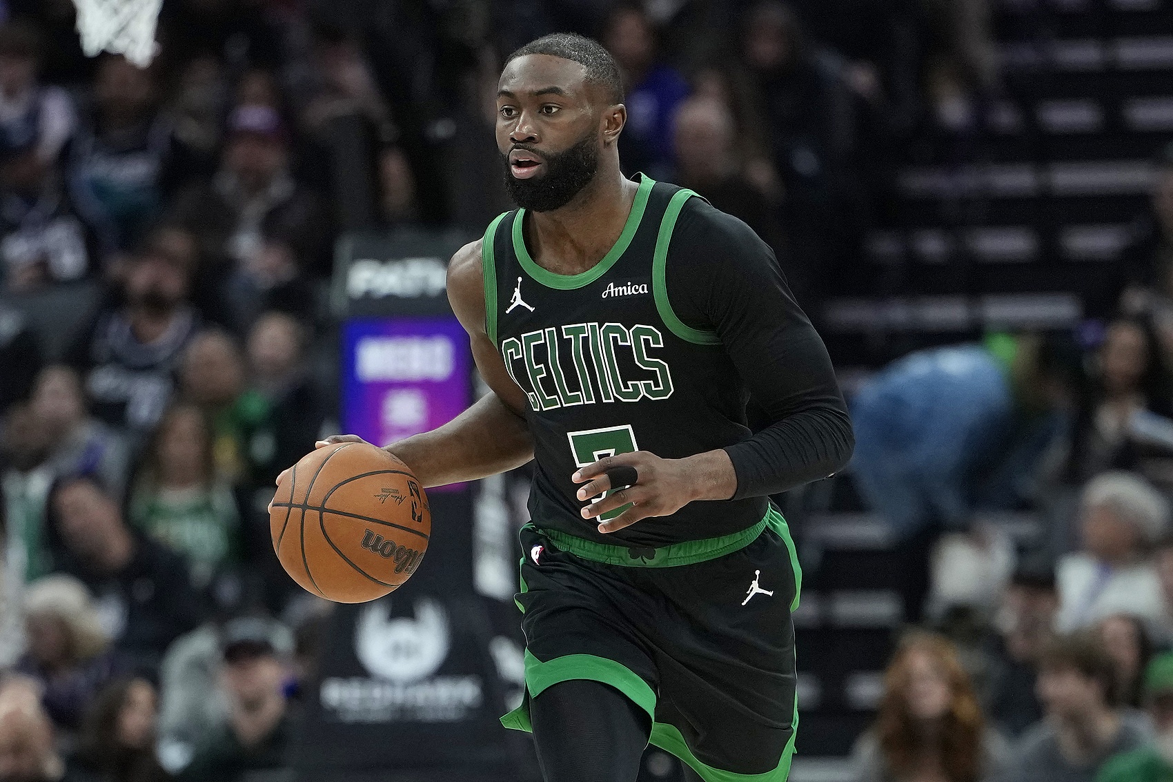 九游体育-布朗：有球迷甚至赛季开始前希望我们摆烂 我现在对球队无比自豪